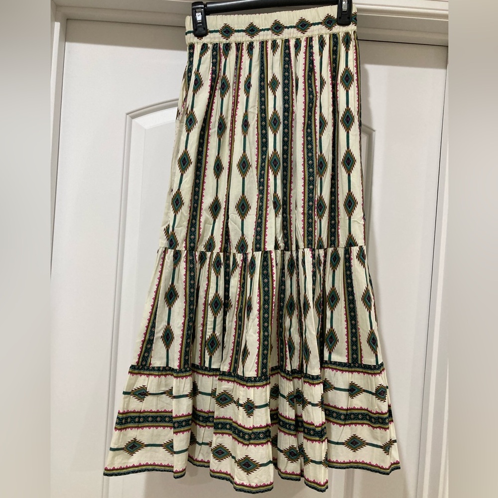 Elizabeth and James Maxi Skirt with Cream and Black Geometric Design - Picture 2 of 5